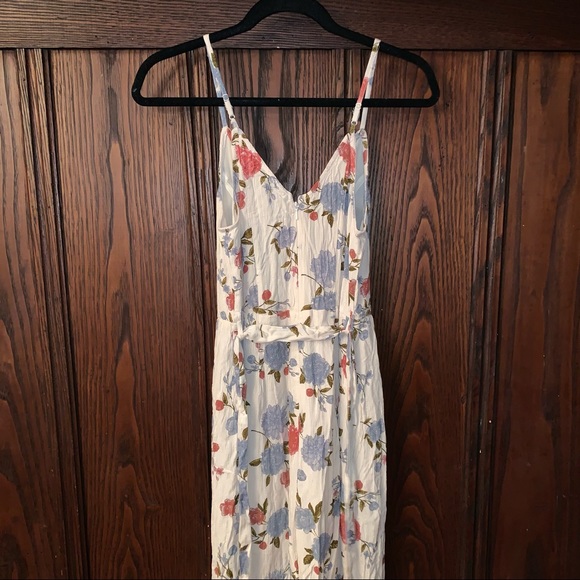 NWT American eagle floral jumpsuit with slits on each leg - Picture 8 of 16